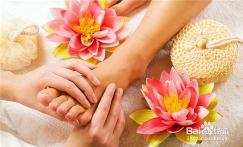 如何去除脚后跟死皮？保养脚也很重要哦！