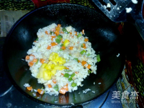 泰式菠萝炒饭