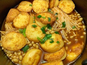 日本豆腐烧金针菇的做法