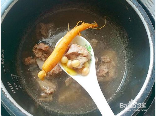 莲子排骨汤做法