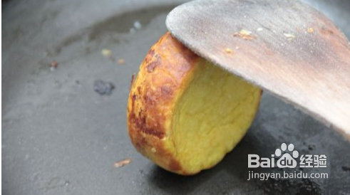 让你流口水的平底锅“南瓜小米饼”