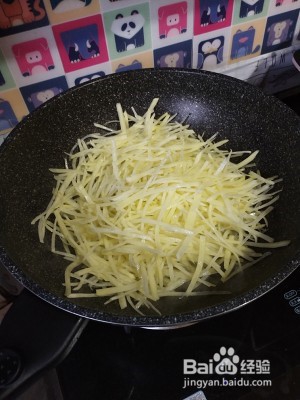 辣椒炒土豆丝