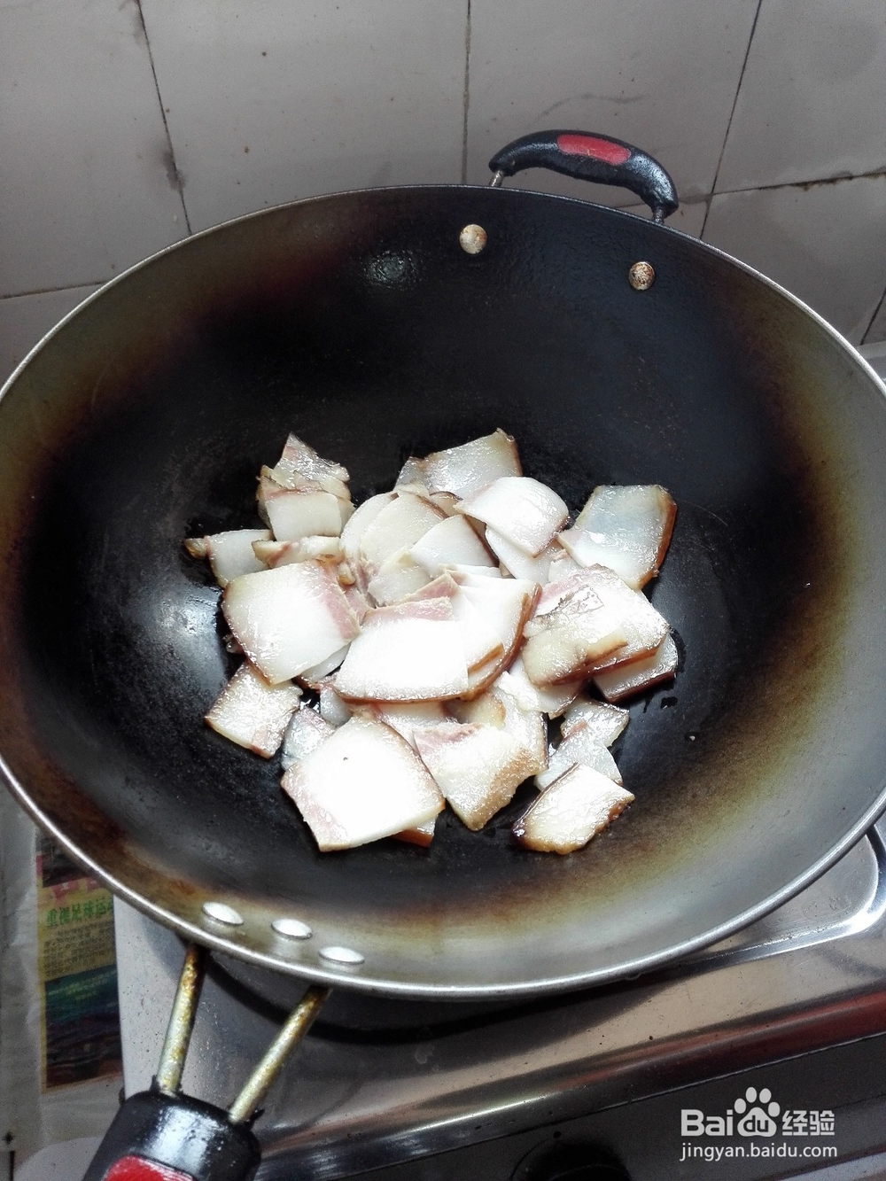 辣椒炒肥肉的做法