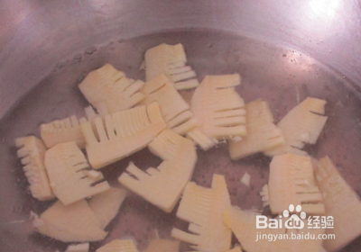 蚝油鲜笋面筋的做法