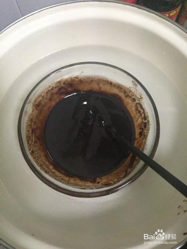 知道热量高,但还是忍不住哭着吃完的巧克力蛋糕