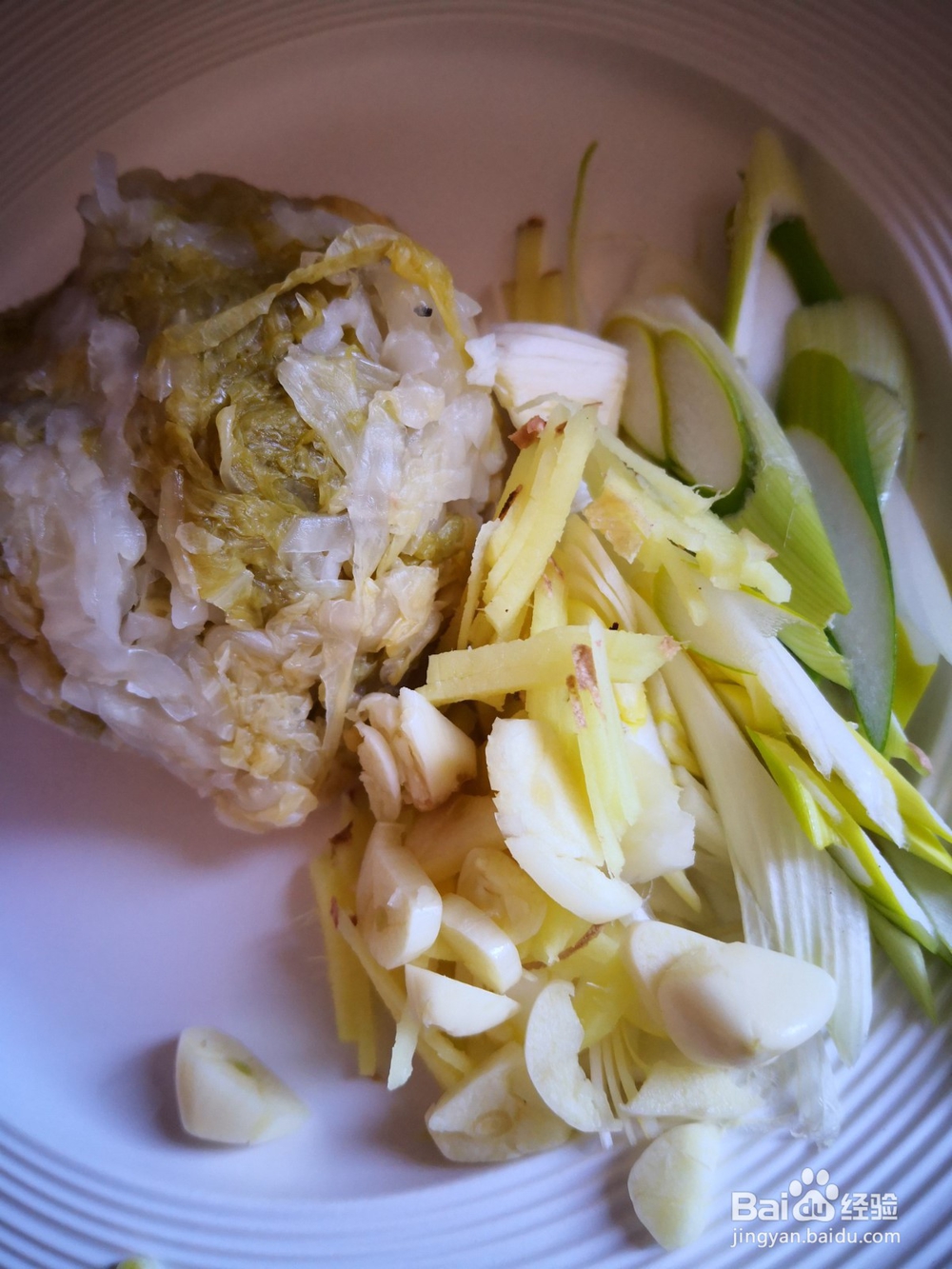 怎么做肉丝炒酸菜