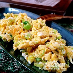 香油炒鸡蛋的做法