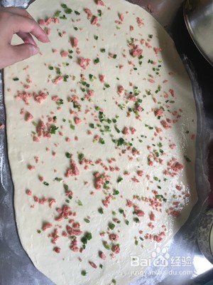 葱香火腿卷的做法