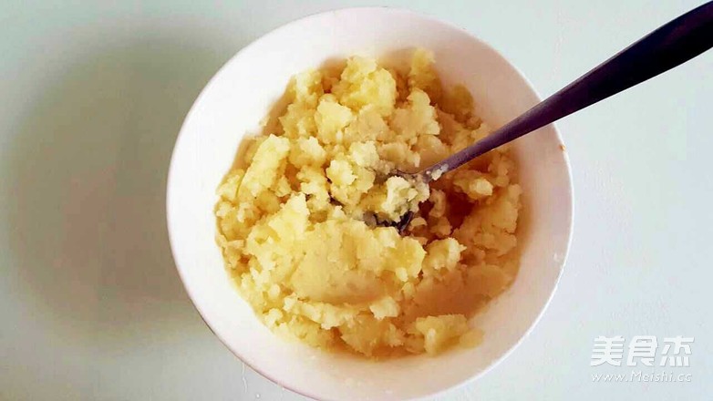 这个土豆做法,做出来大人小孩抢着吃,太香了!