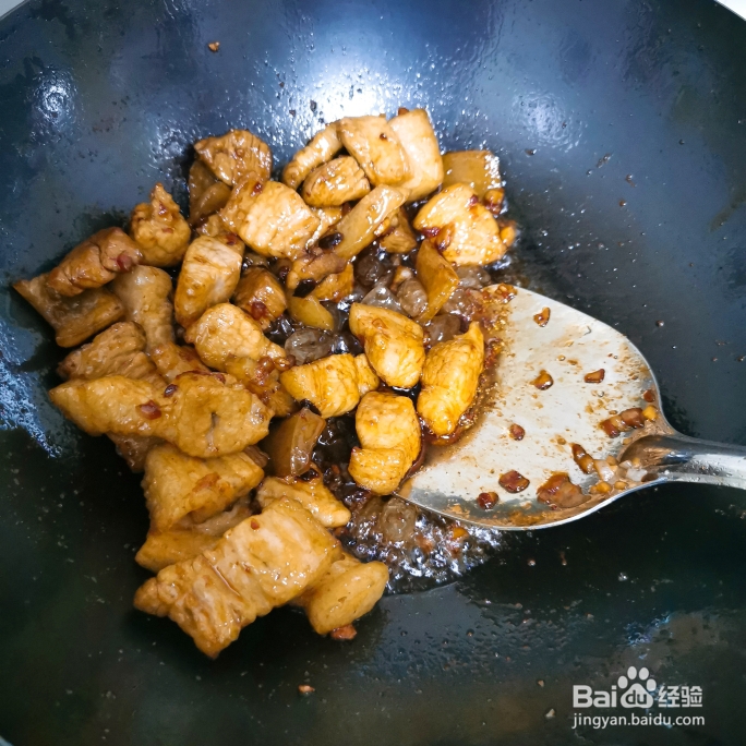 美味的土豆红烧肉