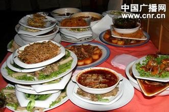 剩菜、隔夜菜到底能不能吃？（科学回答）