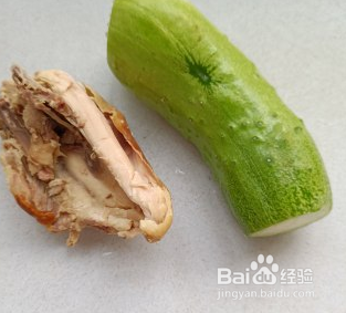 鸡胸肉拌黄瓜条