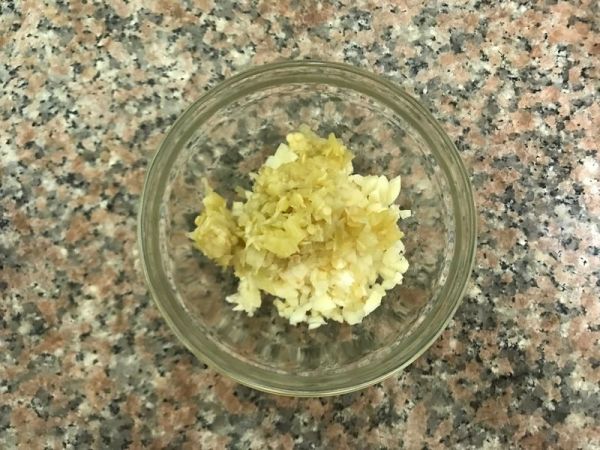 野山椒末蒸秋刀鱼