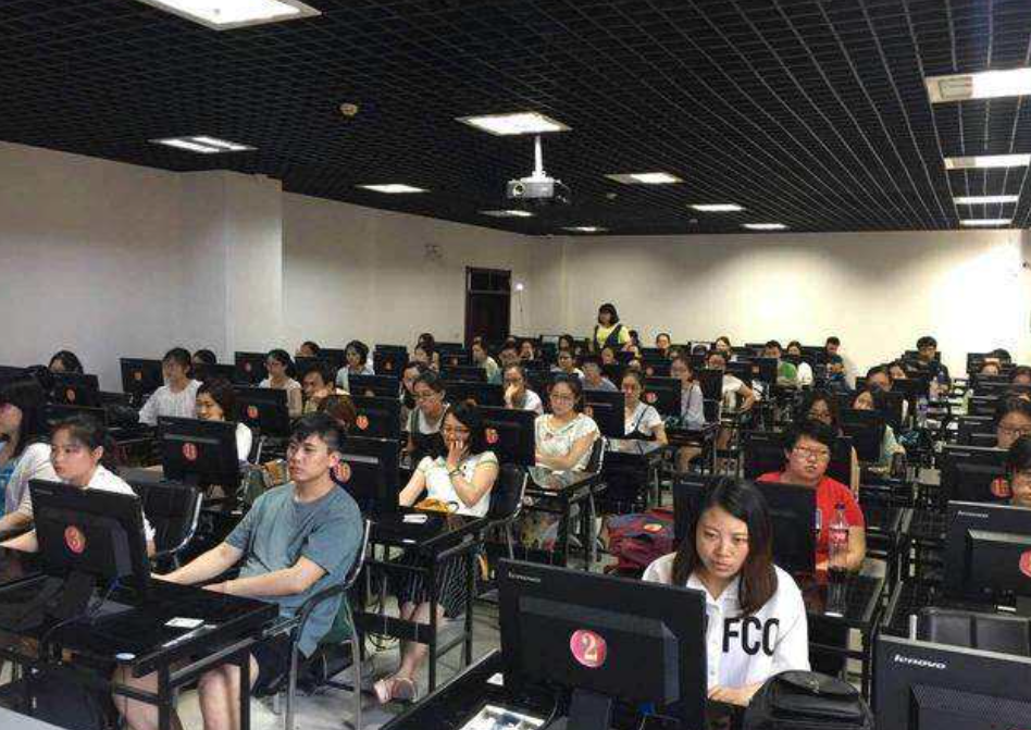 初级会计报名需要什么条件