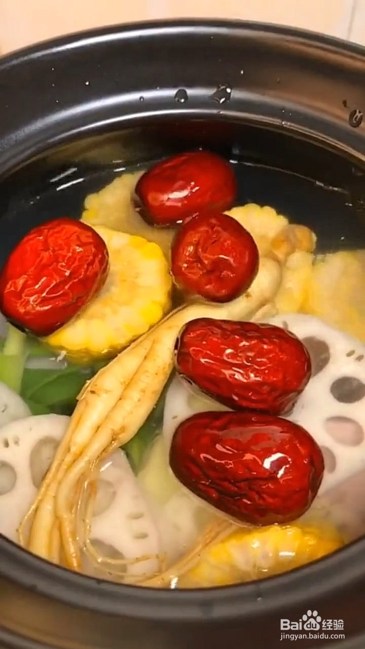 如何制作莲藕排骨汤