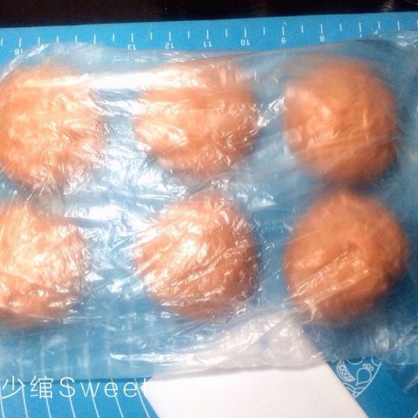 红曲蔓越莓面包