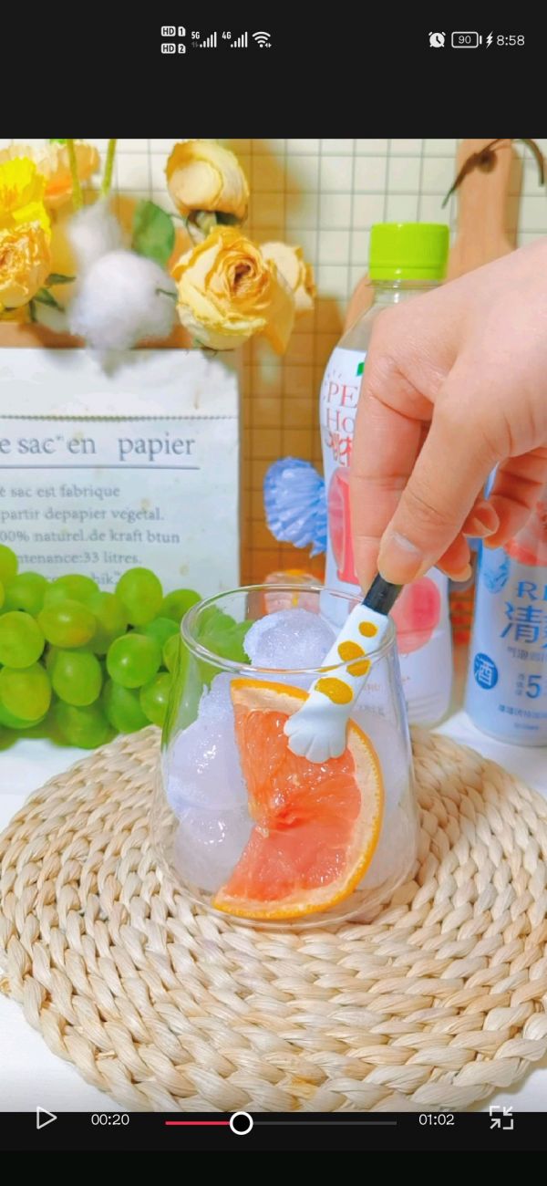 桃桃莓莓微醺气泡果酒