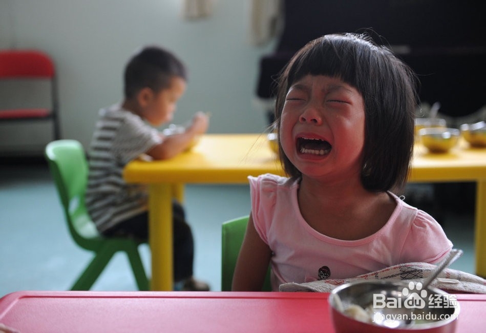 孩子老是哭闹怎么办