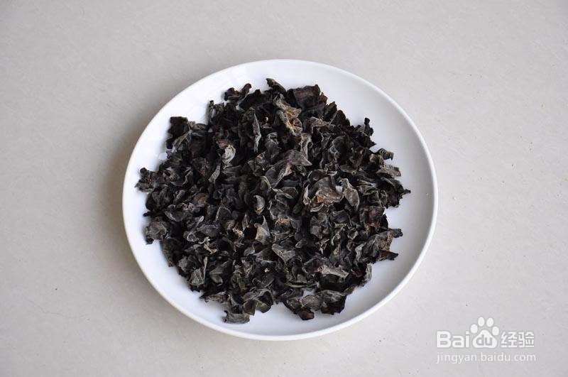 黑木耳怎么挑选？有什么食疗功效？