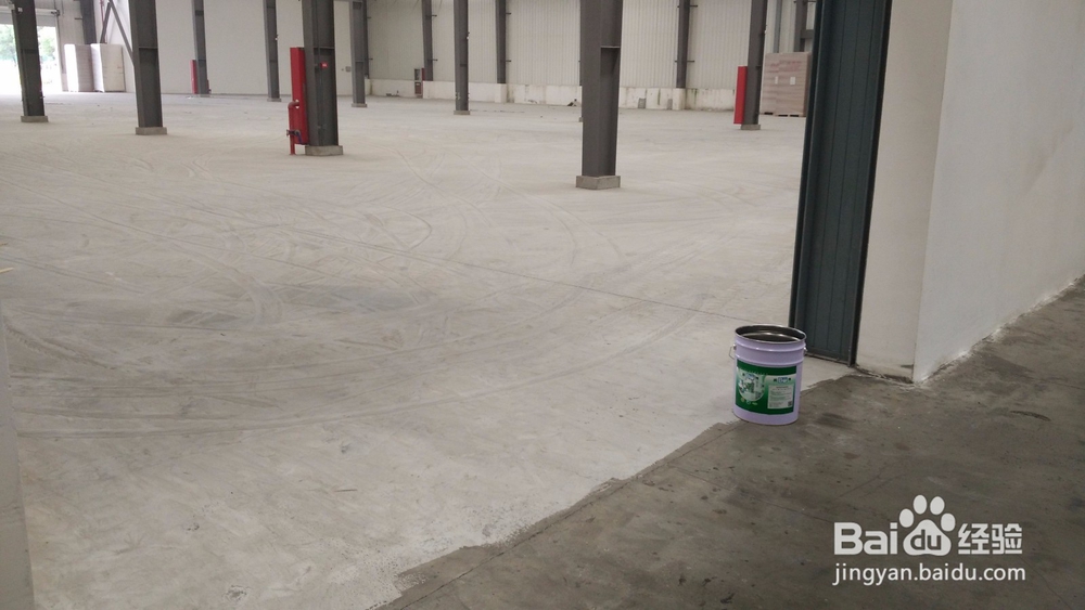 物流仓库水泥地面起砂处理的简单办法