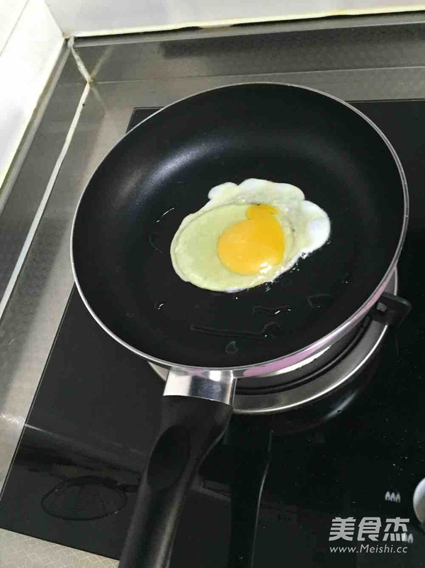 韩式辣白菜五花肉石锅拌饭