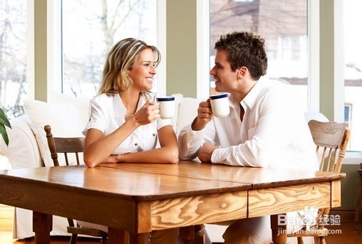 办公室白领秋冬季节怎样护肤?