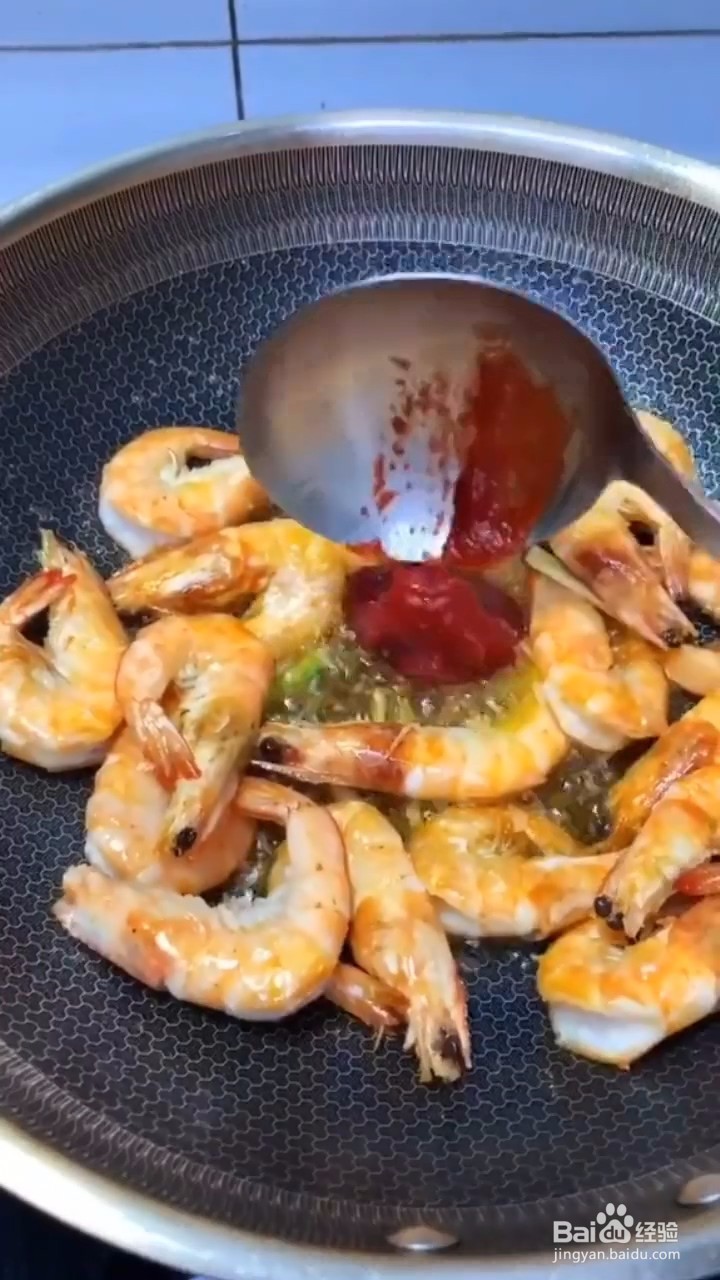 如何制作酸酸甜甜的油焖大虾