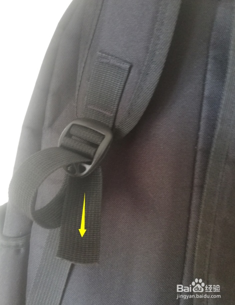 书包背带怎么系