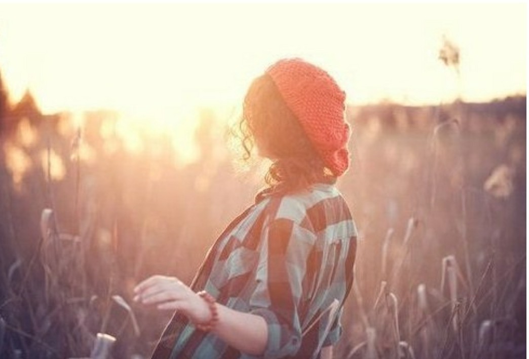 关于钱现实的爱情说说心情短语