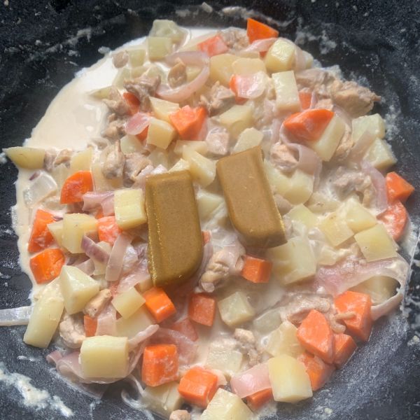 咖喱土豆盖浇饭