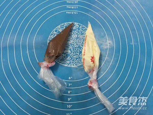 花环与熊熊面包