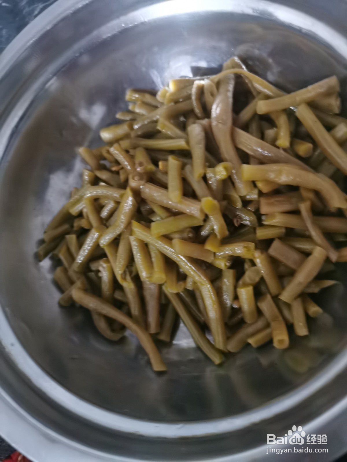 如何炒鸡内蛋和蛋肠?