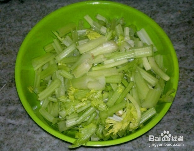 教你做芹菜土豆条