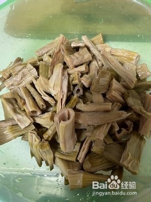 笋干烧排骨的做法