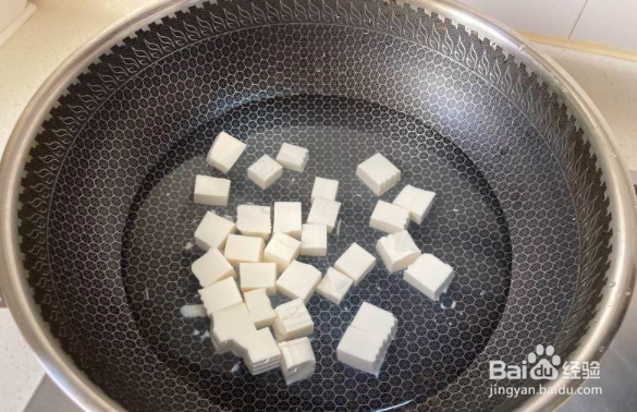 豆腐秋葵蛋汤的做法