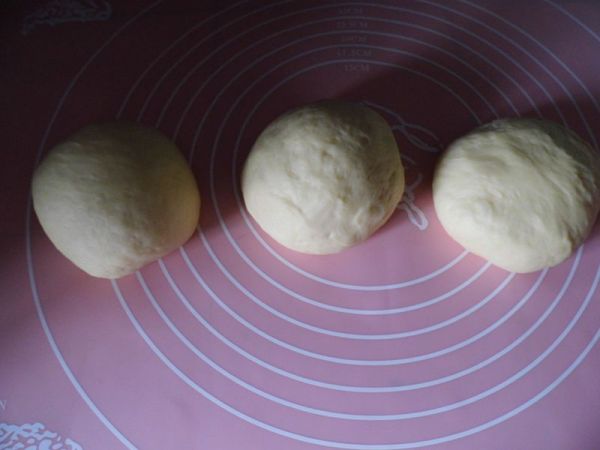 迷迭香鸡蛋面包