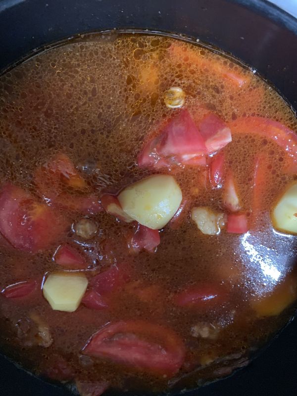 番茄牛肉炖土豆