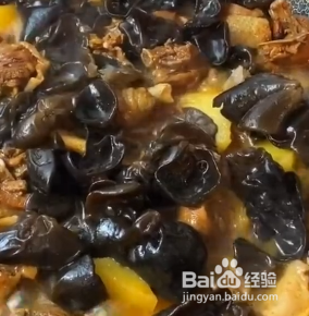 如何做土豆炖鸡块呢