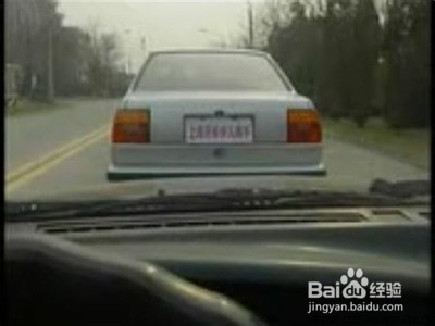 精确判断车距的方法