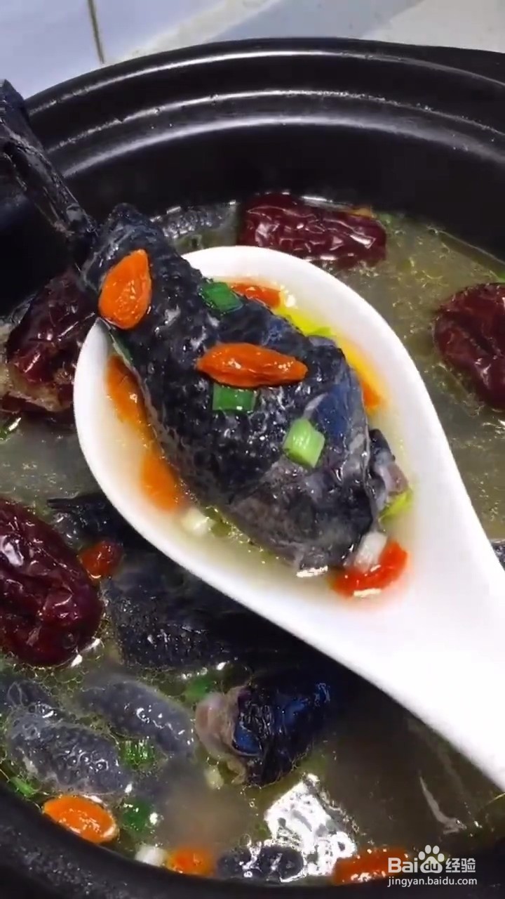 如何制作滋补养生乌鸡汤