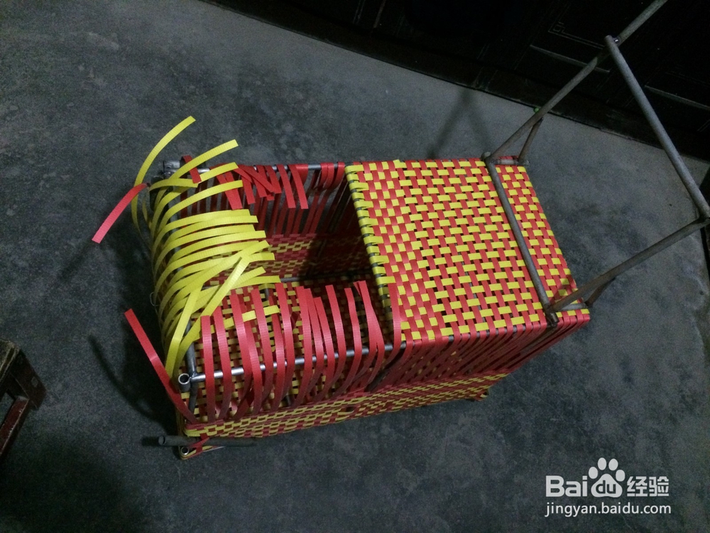 翟福会手工编制钓箱的方法