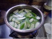 每日美食-芙蓉菌菇丝瓜汤的做法