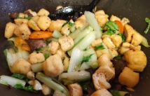 白菜根炒油豆腐的做法步骤