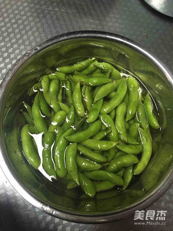 水煮毛豆的做法