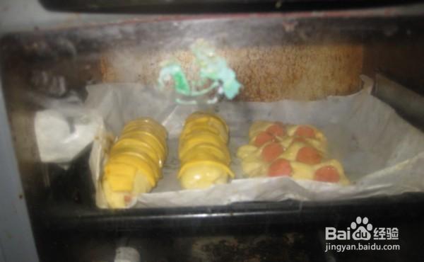 跟着学美味的芝士火腿肠面包