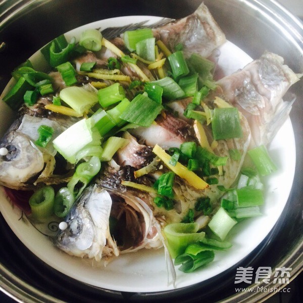 清蒸鲫鱼的做法