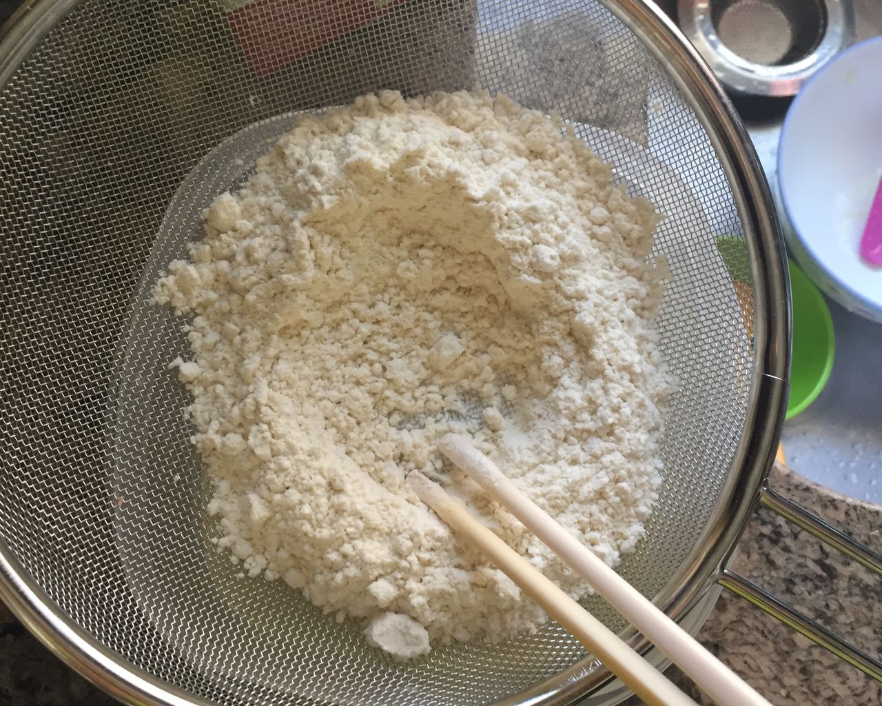 一款神奇的美食—香蕉鳄鱼果pancake