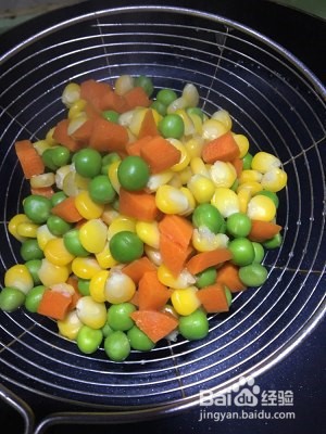 鸡胸肉炒三丁