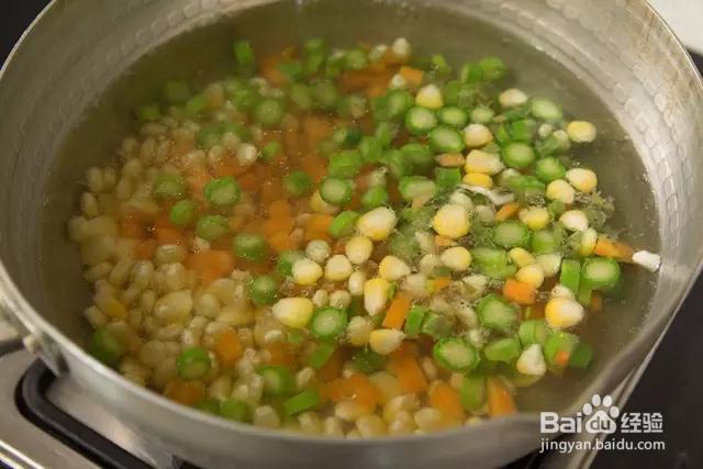 农家菜做干贝蛋白炒饭