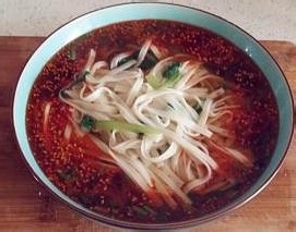 超级无敌美味懒人酸汤麻辣面